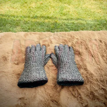 \\N
