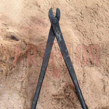 \\N
